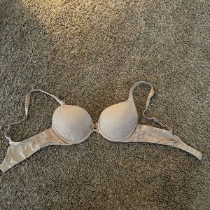 Victoria’s Secret Body by Victoria Perfect Shape 32B